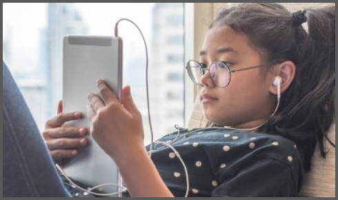 Libby_OverDrive - Girl Reading on Tablet